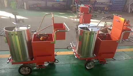 熱熔劃線(xiàn)一體機(jī)和傳統(tǒng)劃線(xiàn)機(jī)的區(qū)別？